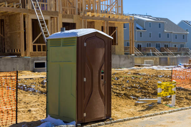 Best Porta potty delivery and setup  in Elleale, ND